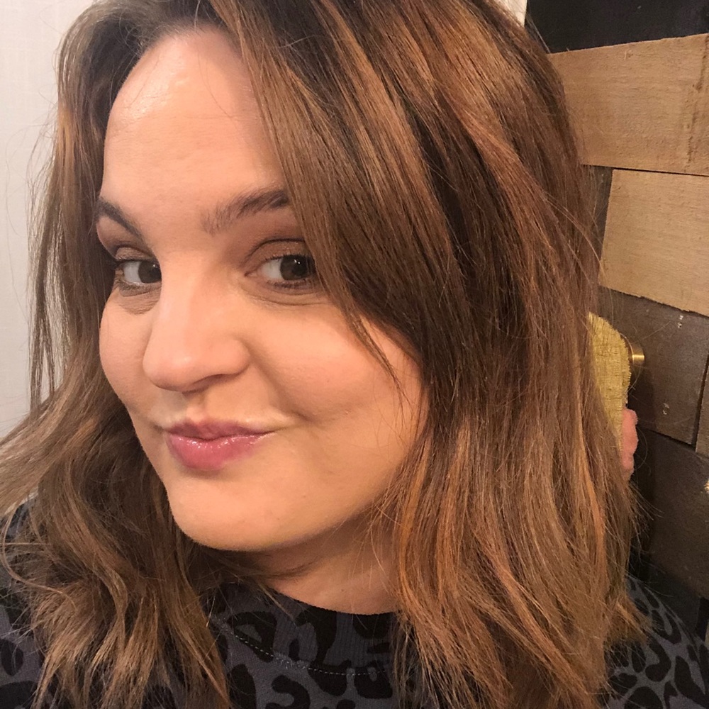 Meet your Posher, Christina